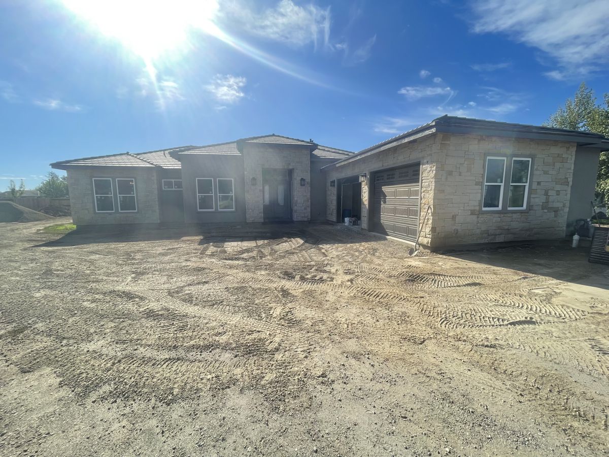 Home exterior near Colusa